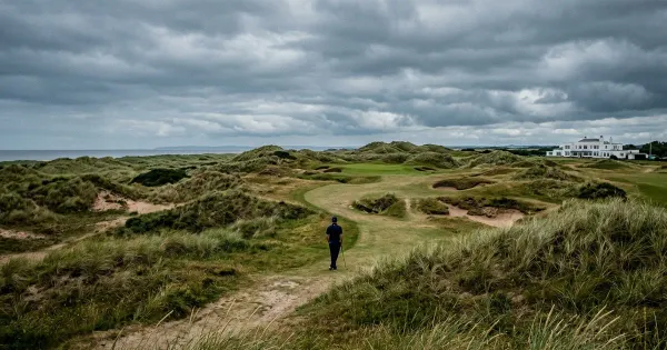 Jordan Spieth’s Bold Open Championship Strategy Could Jeopardize His PGA Tour Status