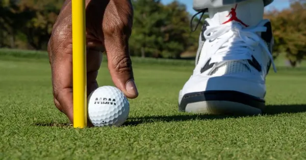 Jordan Spieth’s Bogey-Free 65 at FedEx St. Jude: A Crucial Lifeline for BMW Championship Hopes